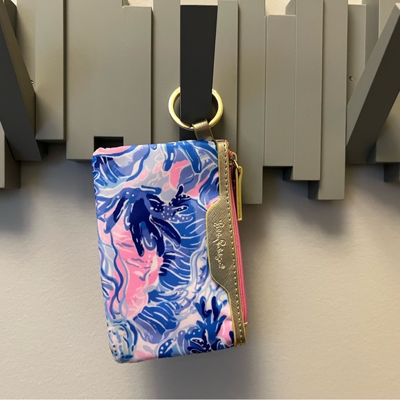 Lilly Pulitzer ID holder - Picture 1 of 3